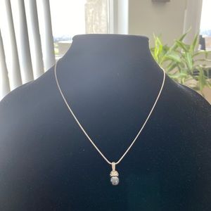 🖤Black Pearl Pendent on a 925 Silver Necklace🖤